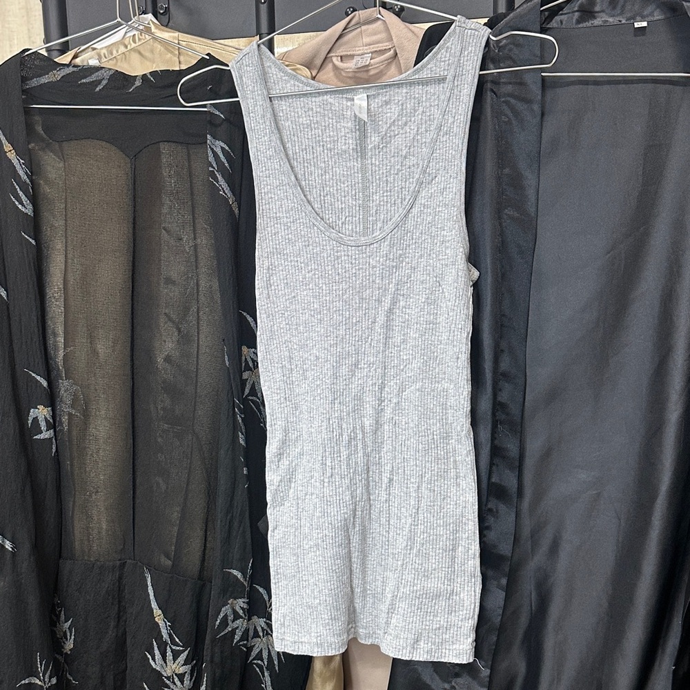 GAP Gray Ribbed Tank Top